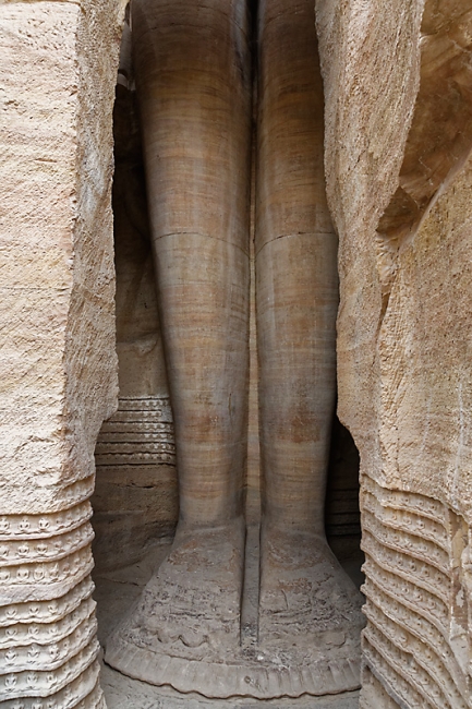 Gwalior-Statues jaïnes-031